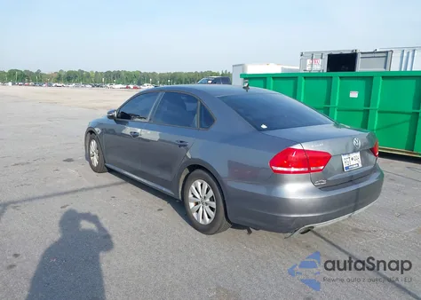 2012 Volkswagen Passat 2.5L S из США, поврежденный, VIN 1VWAH7A34CC067683